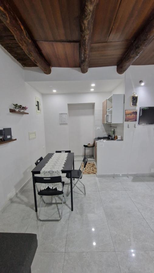 Vincent'S House Apartment Наполи Екстериор снимка