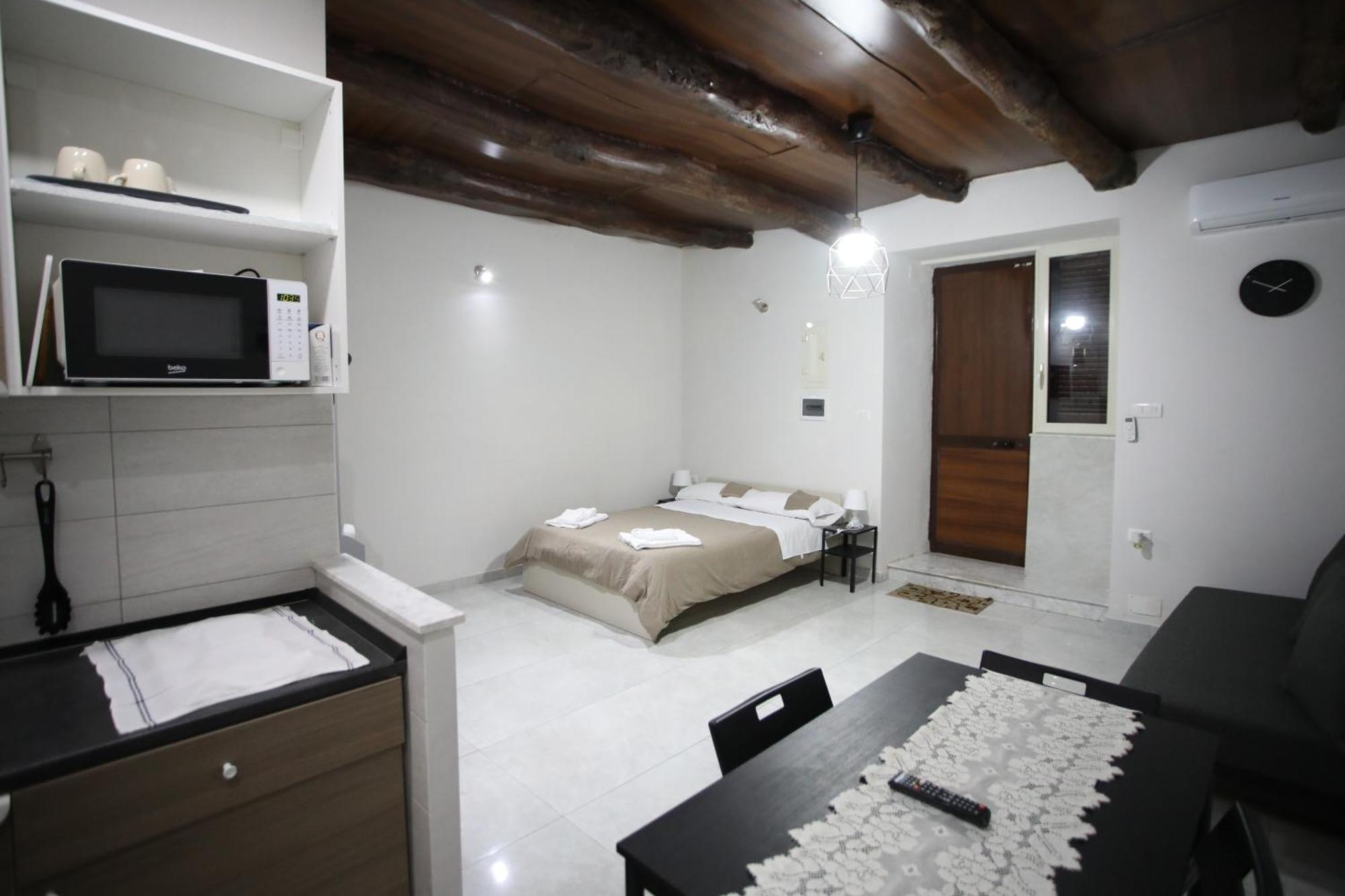 Vincent'S House Apartment Наполи Екстериор снимка
